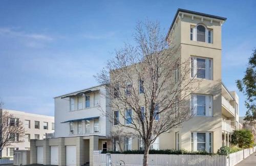 Kensington Maison | Simply Kensington by Ready Set Stay