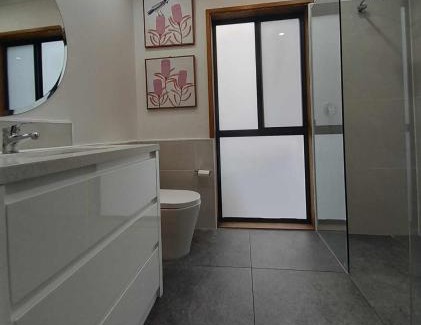 Sassafras Maison | Simply Sassafras - Hydrangea Suite - self-contained