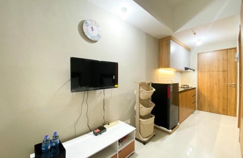 Duren Sawit Appartement | Simply Studio Room Gateway Park LRT City Jatibening Apartment By Travelio