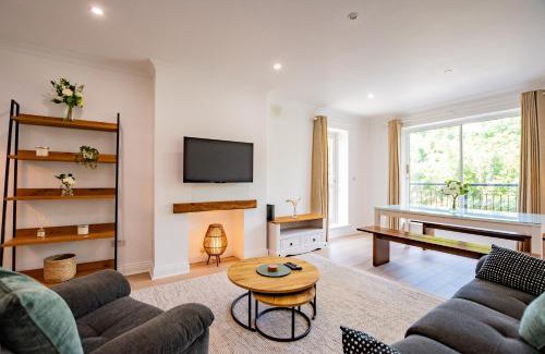 Galway City Centre Appartement | Simply Stunning 3 Bed Apartment with Free Parking