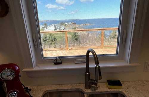 Trenton Maison | Sinclair Island with Water View and amazing SUNSETS