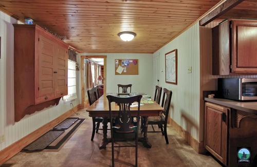 Morris Cabine | Singing Waters Camp