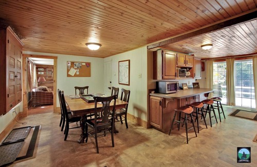 Morris Cabine | Singing Waters Camp