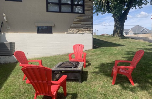 Dickeyville Maison | Maison unifamiliale, récemment rénovée!
