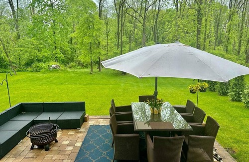 Perkasie Maison | SINGLE HOME IN BUCKS - CLOSE TO DOYLESTOWN, HIGHWAYS, 1HR TO PHL 1.5HRS TO NYC
