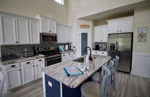 Millville Maison | Single home quiet neighborhood close to beach.