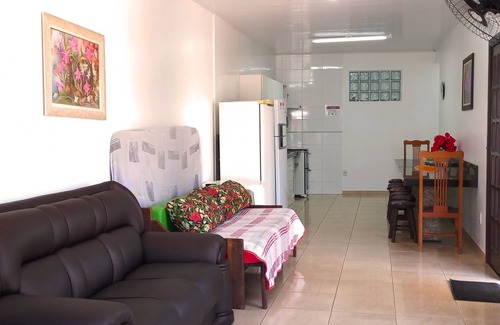 Capao da Canoa Maison | Maison individuelle sur le patio avec deux chambres et une connexion Wi-Fi à Capão Da Canoa