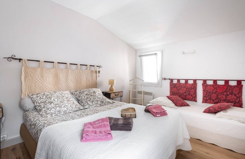 Merindol-les-Oliviers Maison | Chambre de charme vue inoubliable sur le Ventoux