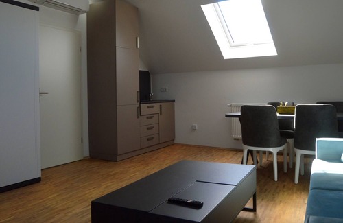 Rodheim vor der Hohe Appartement | Chambre Simple-Salle de bain privée séparée-Balcon