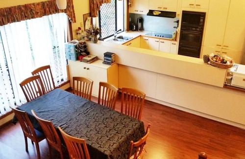 McDowall Maison | Single room in large house
