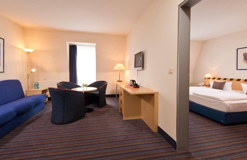 Laubegast Hôtel | Chambre simple, douche ou baignoire, WC, - ACHAT Premium Dresden