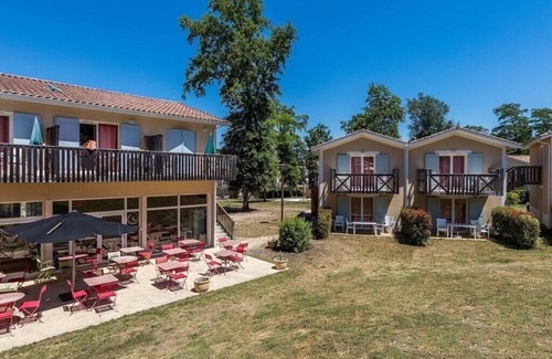 Barbaste Appartement | Appartement terrasse de plain pied sur résidence du Golf