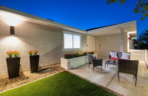 Charleston Preservation Maison | Single Story minutes from Summerlin with RV Parking & Dog Friendly
