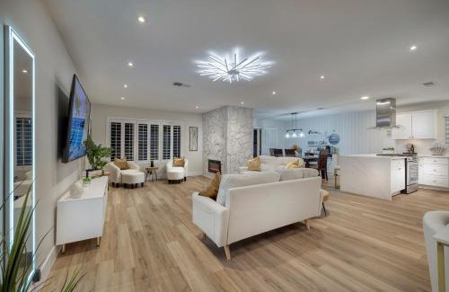 Charleston Preservation Maison | Single Story minutes from Summerlin with RV Parking & Dog Friendly