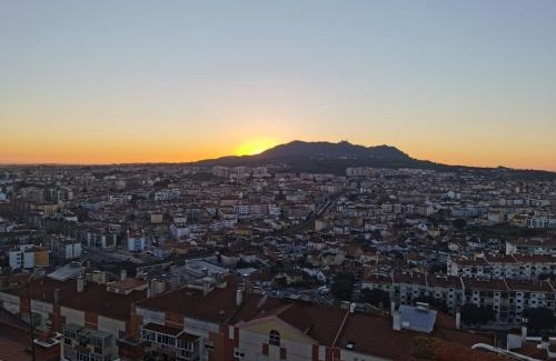 Algueirao - Mem Martins Appartement | Sintra T3 duplex w magnificent views and balcony in Tapada das Mercês