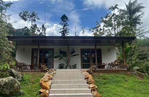 Pacuare Reserve Lit Et Petit-Déjeuner | Siquirres Mountain Lodge