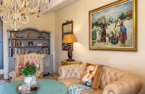 Napier Maison | Sir Napier Boutique Guest House