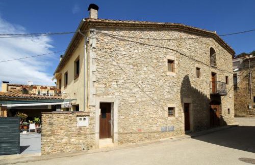 Colomers Maison | Sistach Rentals Casa Colomers