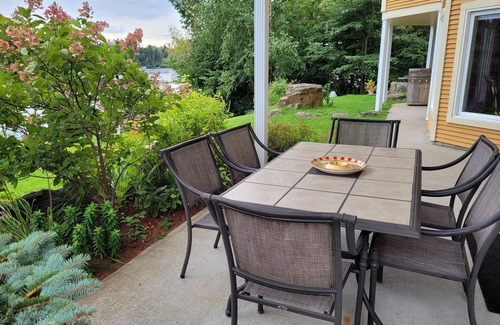 Mauricie Appartement | Site unique ! La rivière St-Maurice est magnifique. Entre Montréal et Québec