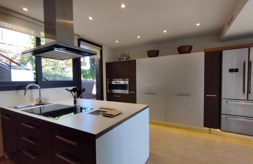 Sitges Villa | Sitges Spaces Sea View Villa-6 chamb/5 bains/2 piscines/Vue sur la mer /12 pers.
