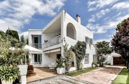 Sitges Town Center Chalet De Ski | Sitges villa à seulement 2 minutes à pied de la plage.