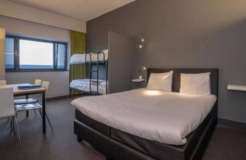 Municipality of Sittard-Geleen Hôtel | Sittard Wellness Stay – Cozy Rooms with Access to Spa, Gym & Sauna - 3 Units