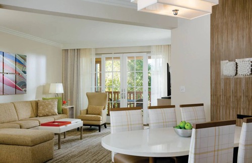 Newport Coast Station Balnéaire | Situated on a majestic bluff overlooking Laguna Beach and the Pacific Ocean