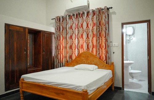 Jaffna Maison | Sivastan Guest House and Function Hall
