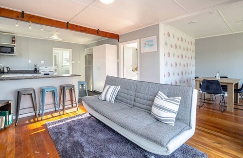Martinborough Maison | Six on New York, Martinborough