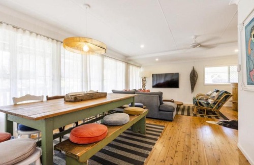 Yamba Maison | Six Pippis - The Classic Beach House