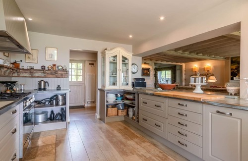 Clapton on the Hill Cottage | Sixpenny Cottage - Spectacular views near Bourton-on-the-Water