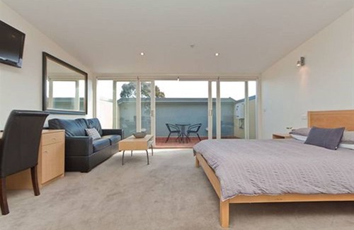 St Kilda Hôtel | Sixty Two on Grey