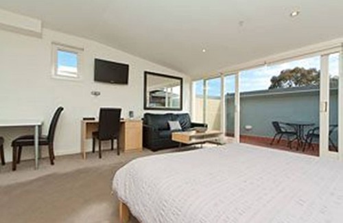 St Kilda Hôtel | Sixty Two on Grey