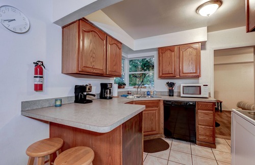 Deltona Lakes Maison | SIZZLIN' SUMMER SALE Great 2 story in Deltona, FL-Close to Beaches, parks.