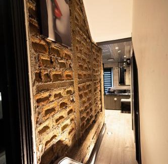 Hillrise Appartement | Sizzling London Studio with Jacuzzi & Private Bath