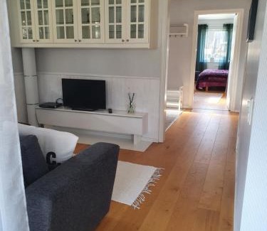 Bohus-Bjorko Appartement | Skärgårdsidyll på Björkö med gångavstånd till havet
