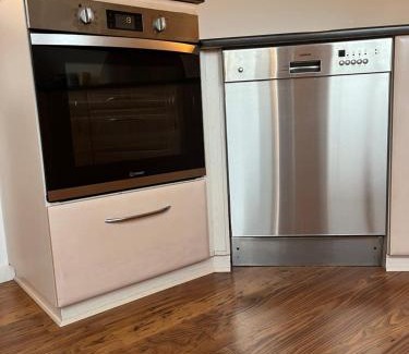 Herning Appartement | Skøn centralt beliggende lejlighed m.tagterrasse