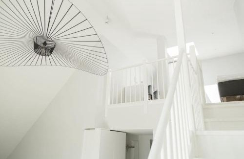 Lidingo Appartement | SK67 Stylish and Full Equipped loft with free parking