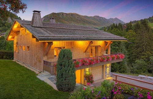 Le Chinaillon Chalet De Ski | Séjour alpin luxe 14 pers avec piscine et sauna