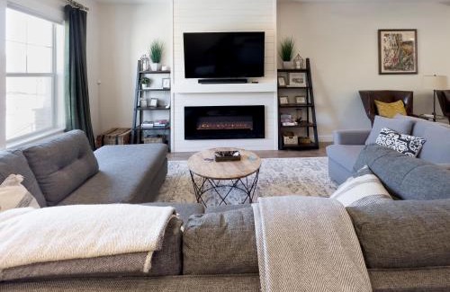 Timber Lakes Maison | Ski Haven Hideaway near PC