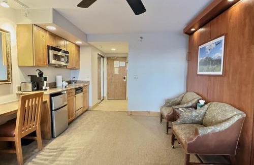 Crested Butte Maison | Ski In Out Pool Hot Tub Pets OK