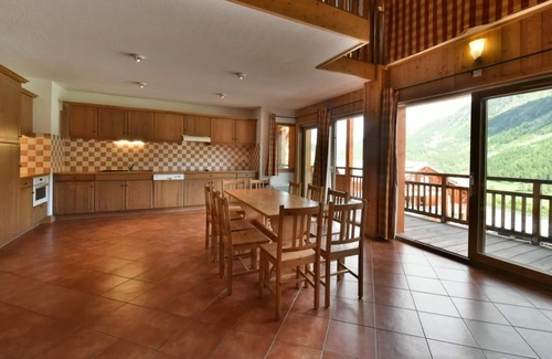 Montgenevre Appartement | 300m des commerces, vue montagne, remise en forme, piscine, terrasse, balcon, télévision