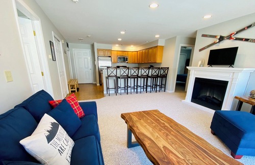 Hancock Copropriété | SKI-IN, SKI-OUT! LIFT and MT. VIEWS UNBEATABLE LOCATION for ALL SEASONS! Unit 1