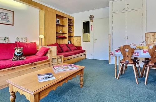Tignes le Lac Appartement | Studio skis aux pieds pour 4, proche commerces et balcon sud à Tignes