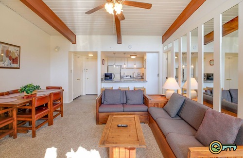 Mount Jackson Copropriété | Ski/MTB/Golf Condo (#134) - Slope side | Mountain, Golf Course views | Vaulted ceilings!