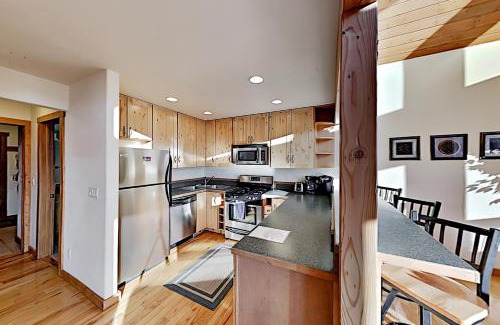 Ptarmigan Mountain Maison | Ski Your Heart Out