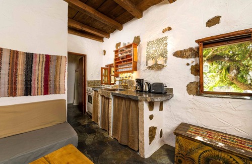 Aspros Potamos Cottage | Cottage familial avec jardin idéal pour les amoureux de la nature