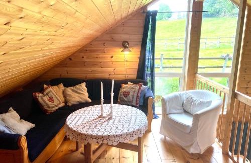 Osteroy Maison | Skjerping gårdshus,