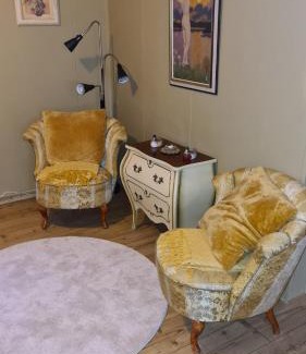Bredsjo Maison | Skogsbrynet B&B, Bredsjö Nya Herrgård