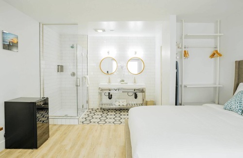 Belmont Shore Hôtel | SKS - Superior Room, 1 King Bed with Sofa bed, Non Smoking